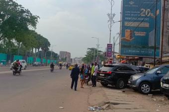 Parcelle  vendre  Lingwala emplacement stratgique proche macadam