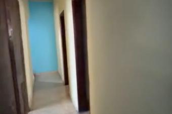 Parcelle 200m avec maison 3 chambres  studio  vendre  Bt Nsele 37.000