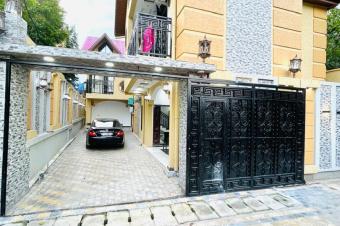 Parcelle avec deux villas jumeles modernes  vendre  Ngaliema UPN