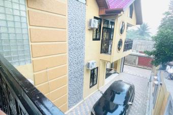 Parcelle avec deux villas jumeles modernes  vendre  Ngaliema UPN