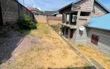 Parcelle de 20msur20 contenant une jolie maison de 4 ch à vendre à Mont ngafula/ masanga mbula 90000 dollars à discuter légèrement 