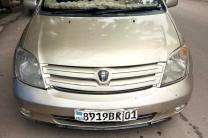 TOYOTA IST  automobile_motos_velos_engins_et_pieces