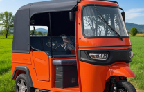 Electric Bajaj 4 Passenger $700 Tricycle WhatsApp:+2349045783364 mediacongo