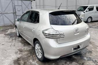 TOYOTA BLADE A VENDRE  KINSHASA 