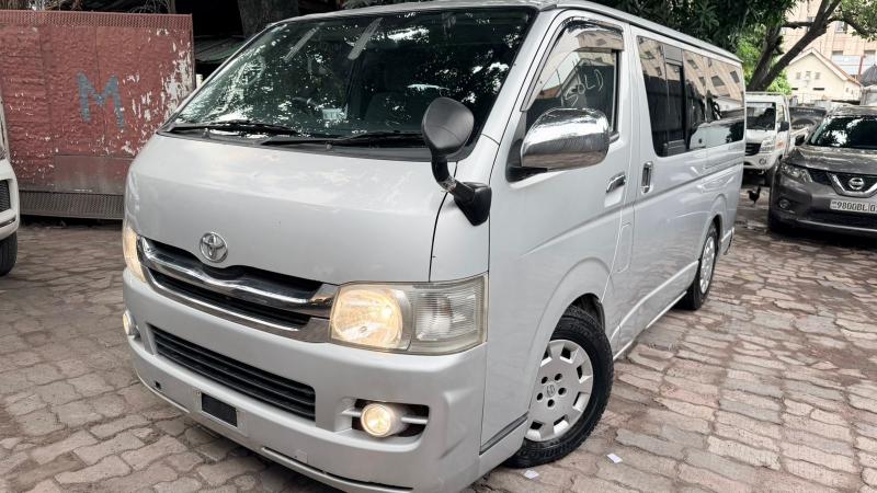HIACE A VENDRE  KINSHASA 