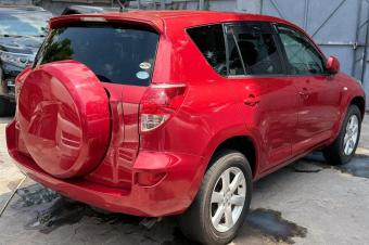 TOYOTA RAV4 A VENDRE  KINSHASA 