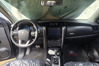 FORTUNER AUTHENTIQUE 2024