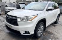 Highlander 2017 essence automatique v6 Kilométrage 53000 intérieur cuire Caméra de recule 3 banquette full option Prix 19500 a discuter mediacongo
