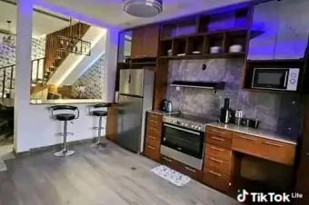 BELLE OPPORTUNIT  SAISIR  NSELE KINKOLE  TRES BELLE VILLA MEUBL MIS EN LOCATION  LOYER  2.500 le mois ngociation possible   A  PRIX DE VENTE DU VILLA   550.000