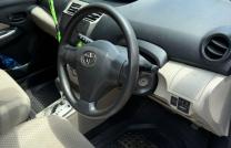 TOYOTA BELTA A VENDRE À KINSHASA  mediacongo