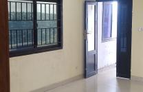 Appartement  de 2 CH, 2 SB.  CIimatisation à louer – Ngaliema / Météo, arrêt BAHUMBU.  appartement situé au 3ᵉ et dernier niveau d’un immeuble mediacongo