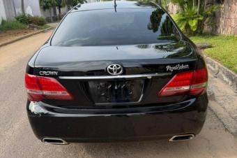 TOYOTA CROWN NOUVEAU  VENDRE 
