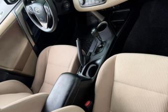 TOYOTA RAV4 A VENDRE  KINSHASA 