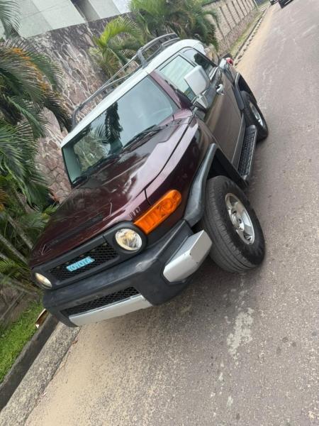 TOYOTA FJ CRUISER A VENDRE  KINSHASA 