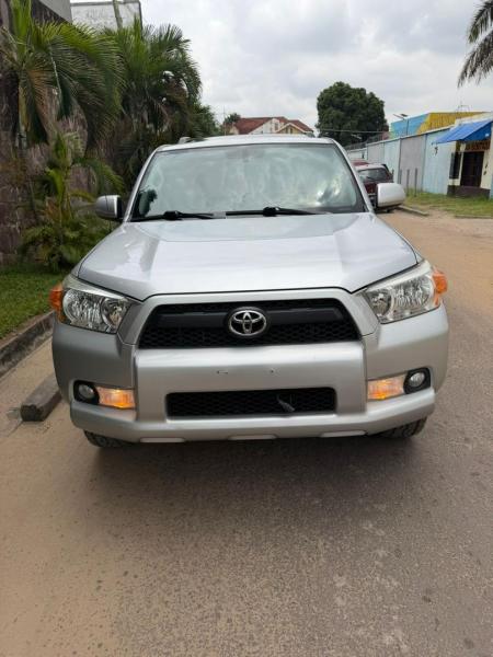 TOYOTA 4 RUNNER A VENDRE  KINSHASA 