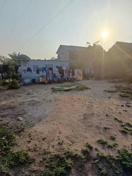 Terrain de 14msur12  vendre  Mitendi 20000  discuter 