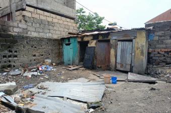 Parcelle commerciale sur macadam  vendre  Barumbu