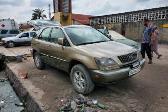 Vente urgente 2300 Lexus RX300