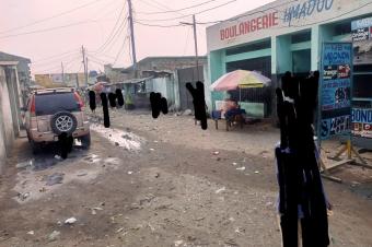Belle opportunit  saisir  Bumbu vers march Selembao Vente dune parcelle avec une grande maison       Direction   24 novembre  sur lavenue luvambano Un coin Idal pour la com