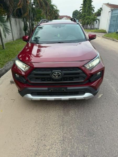 TOYOTA RAV4 A VENDRE  KINSHASA 