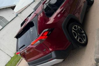 TOYOTA RAV4 A VENDRE  KINSHASA 