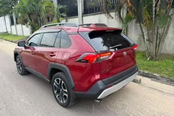 TOYOTA RAV4 A VENDRE  KINSHASA 