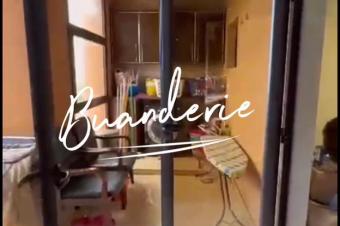 APPARTEMENT AVEC MEUBLES  VENDRE  KINSHASA GOMBE 