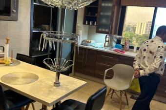 APPARTEMENT AVEC MEUBLES  VENDRE  KINSHASA GOMBE 