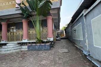 Parcelle  MontNgafula 20 sur 25m 140.000