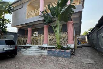Parcelle  MontNgafula 20 sur 25m 140.000