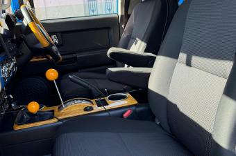 Toyota land Cruise FJ.IT Disponible  Avec dclaration normal  Prix 25000  discuter lgrement  Contact 0828482474