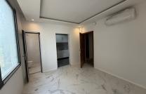 Studio flambant neuf à vendre de +- 25m2 avec cuisine et sanitaire à la Gombe A - fleuve congo hôtel, idéal pour airbnb ou un bureau privé mediacongo