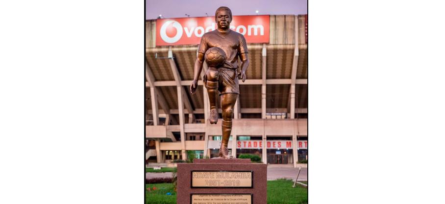 Kinshasa: Une statue en hommage à Pierre Ndaye Mulamba, le recordman de buts inscrits lors d’une CAN (avec 9 réalisations), a été érigée au Stade des Martyrs