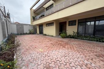 Magnifique villa neuve disponible  la location piscine forage rooftop dans un quartier calme et scuris derrire saint Luc  Macampagne 