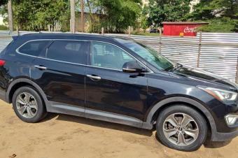 Huyndai santa fe 2015 Sans plaque  Couleur dorigine  3banquette  Moteur 6 cylindre  Volant gauche  Intrieur cuire  Prix 11000 dernier prix svp  Contact0828482474