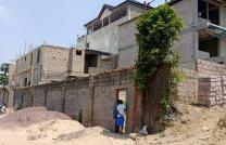 Terrain de 10msur17 à vendre à pigeon 120000 dollars à discuter légèrement mediacongo