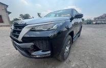 Fortuner authentique  Sans plaque  Année 2025 Kilométrage 00  Localisation chez moi  Prix 50.000$ suka 0893836485 mediacongo