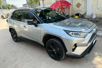  TOYOTA RAV4 HYBRIDE  PLAQUE BW TRS RCENTE  COULEUR DORIGINE PARTOUT  VOLANT GAUCHE ANNE 2021 FULL OPTIONS  TOIT PANORAMIQUE ET OUVRANT AVEC BAFFLES JBL COFFRE AUTOMATIQU