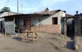 MORCELLEMENT D’UNE PARCELLE TYPE LOCATAIRES À VENDRE À NDJILI / QUARTIER 3 – ACCÈS SUR 2 AVENUES 