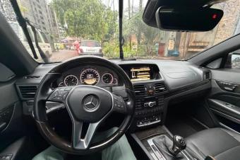 MERCEDESBENZ E550 Collection Sport   Full option  Volant gauche  Automatique  Provenant du Canada  Essence  Cabriolet  Camra recule  Siges en cuir  Prix  26.000 lisolo yaka en