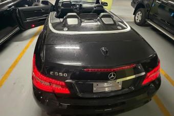 MERCEDESBENZ E550 Collection Sport   Full option  Volant gauche  Automatique  Provenant du Canada  Essence  Cabriolet  Camra recule  Siges en cuir  Prix  26.000 lisolo yaka en