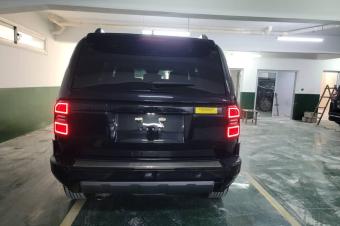 TOYOTA LAND CRUISER PRADO ADVENTURE 2025 authentique   full option   automatique  essence   volant gauche   toit ouvrant   dmarrage bouton poussoir   kilomtrage  000km  