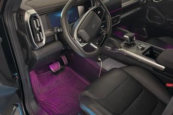 Jetour T2  Full options  Toit panoramique  Volant gauche  Automatique  Moteur impeccable   Prix  40.000  discuter lgrement  Localisation appel   Offre directe