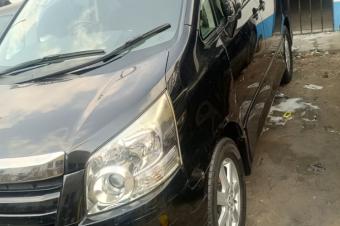 Noah 3 sans plaque urgence simpose 8000 azui mbongo localisation appel offres direct avec le propritaire