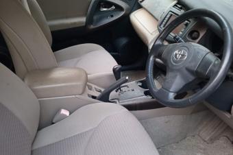 Urgence besoin dargent  Toyota vaguard sans plaque climatisation malili  11500 suka  Localisation appel