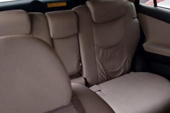 Urgence besoin dargent  Toyota vaguard sans plaque climatisation malili  11500 suka  Localisation appel