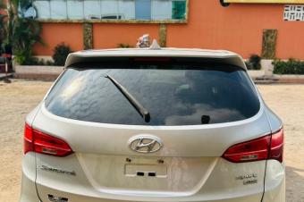 HYUNDAI SANTAFE A VENDRE A KINSHASA 