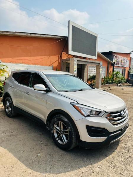 HYUNDAI SANTAFE 2016 A VENDRE A KINSHASA 