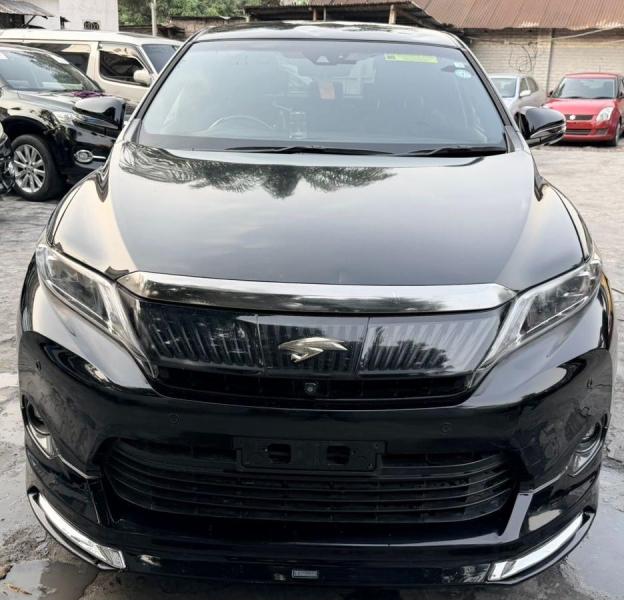 TOYOTA HARRIER SANS PLAQUE A VENDRE 