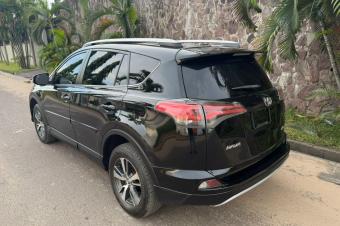 TOYOTA RAV4 A VENDRE A KINSHASA 